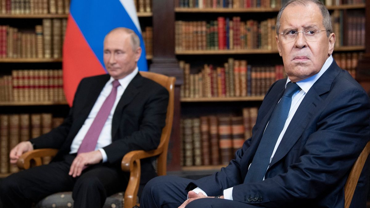 Další spor s Ruskem na obzoru. Češi mlčí, tvrdí Moskva o zatýkání na Ruzyni